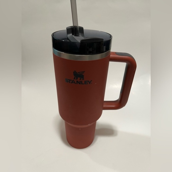 Stanley RED RUST the QUENCHER H2.0 FLOWSTATE TUMBLER (SOFT MATTE) | 40 OZ - Picture 3 of 12